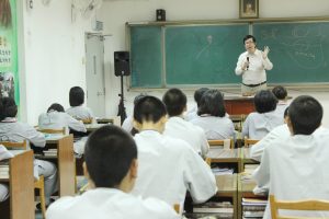 沈明信老師首先讓同學們了解中國兩河流域的文明