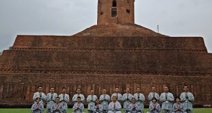 高溫下找尋佛陀足跡 1